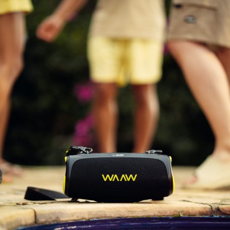 WAAW-BOOM110-025