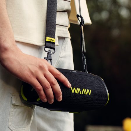 WAAW-BOOM110-9557